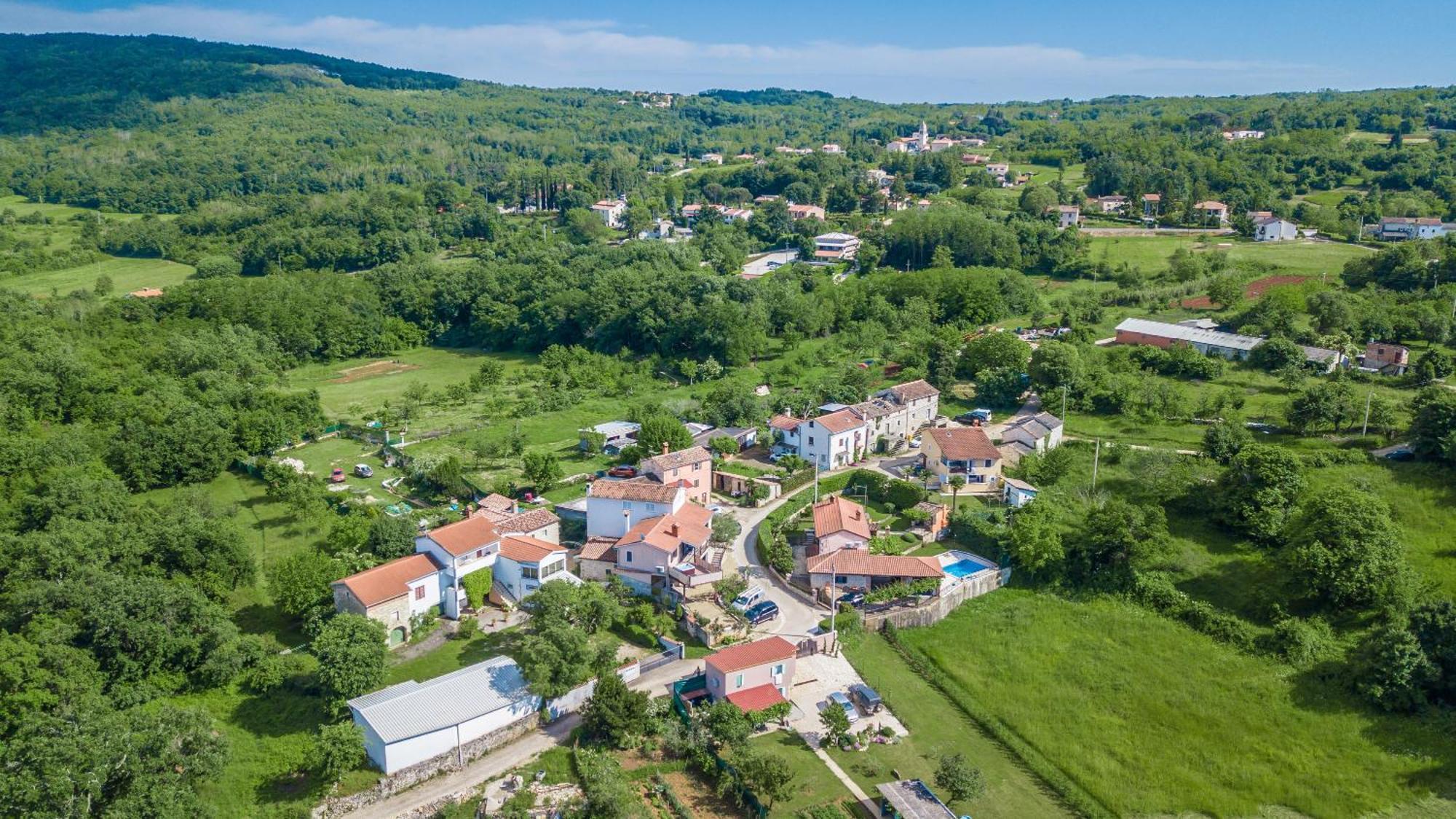 Villa Michelle Karojba Buitenkant foto